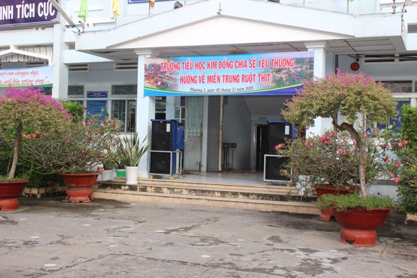 Trường Tiểu học Kim Đồng phát động quyên góp ủng hộ đồng bào Miền Trung bị lũ lụt